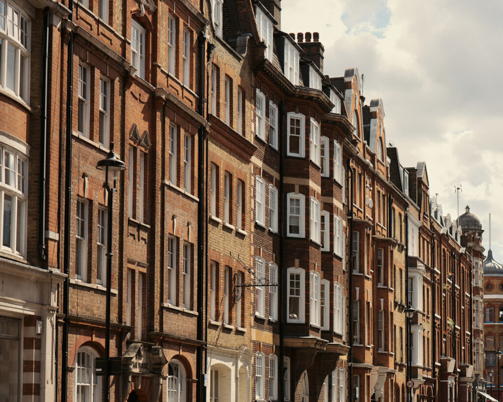 Discovering Fitzrovia: Unveiling the Secrets of Its Literary Icons and Vibrant History 