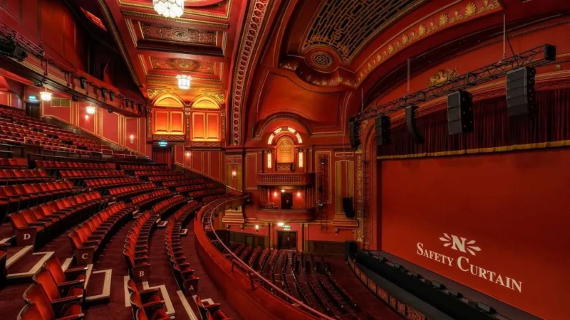 Dominion-Theatre-London.-Photo-courtesy-of-the-Nederlander-Organization.-Photo-by-Mark-Sykes.jpg