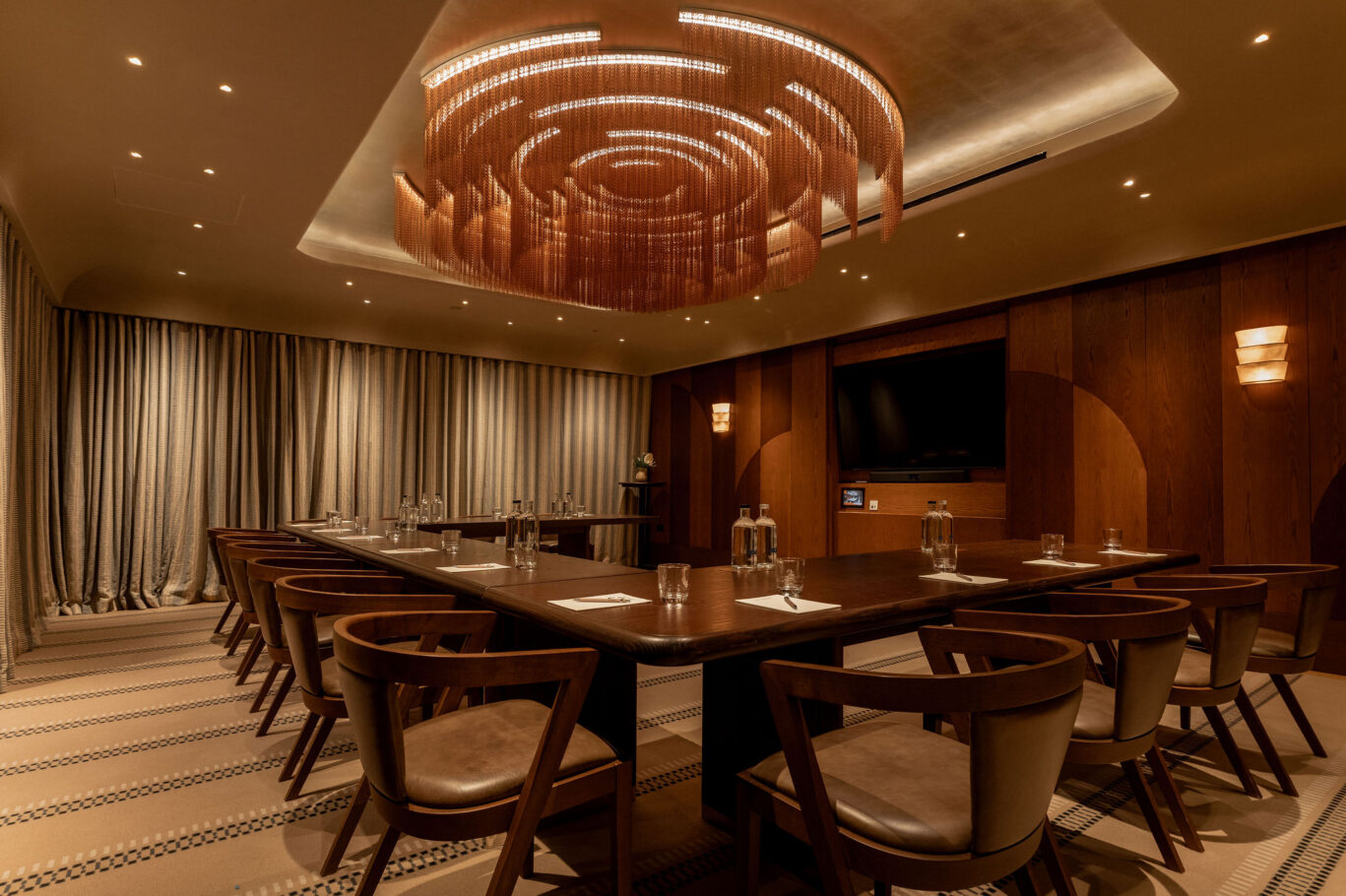 10PrivateDiningMeeting3